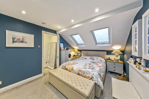 Bedroom- click for photo gallery